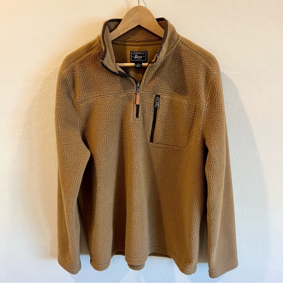 G.H. Bass & Co. Mens SZ MEDIUM Caramel Brown Fleece Sweater Pullover Winter Top
